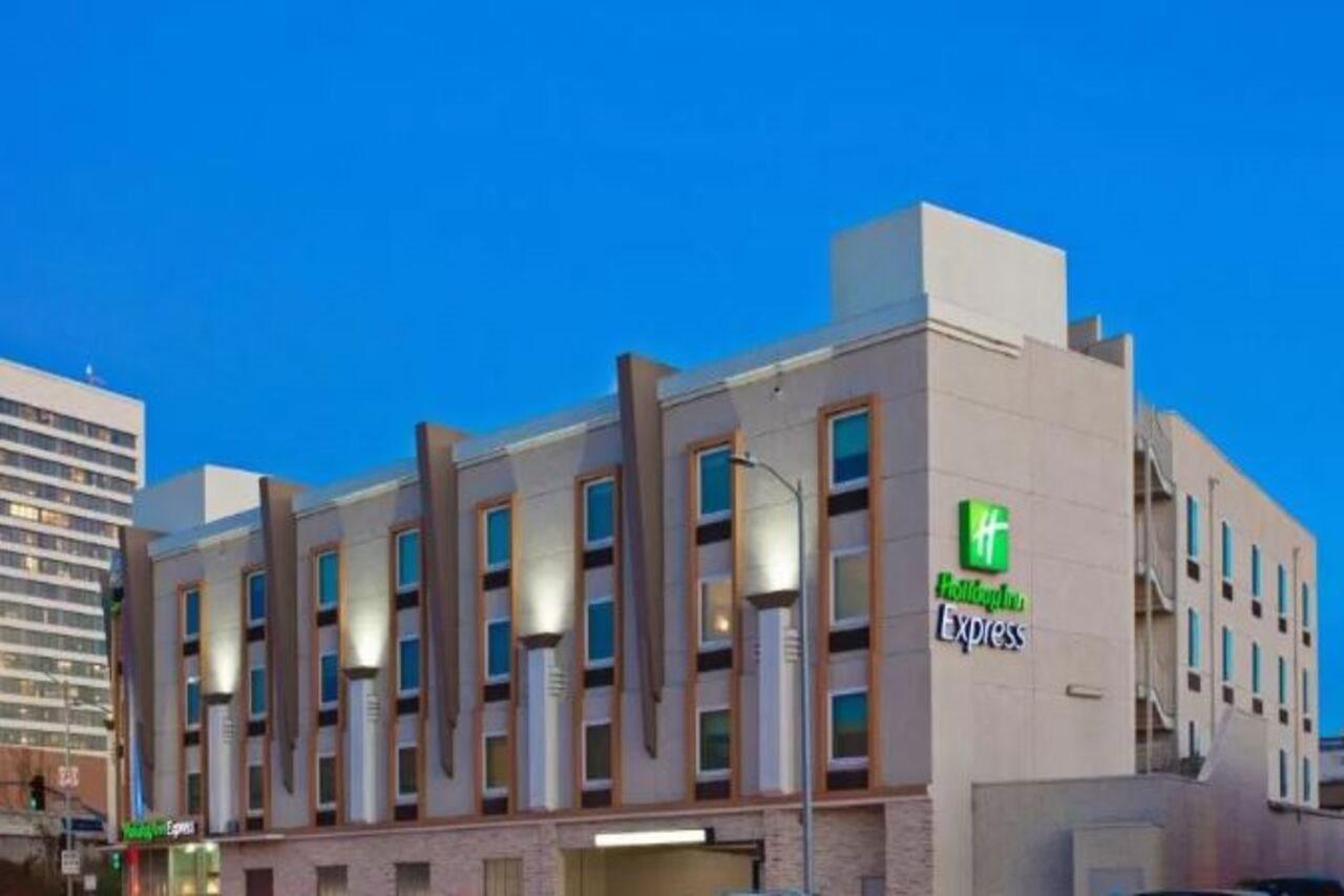 Holiday Inn Express West Los Angeles By Ihg Bagian luar foto
