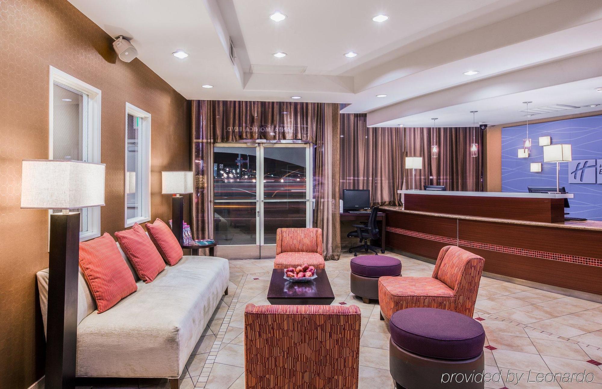 Holiday Inn Express West Los Angeles By Ihg Bagian luar foto