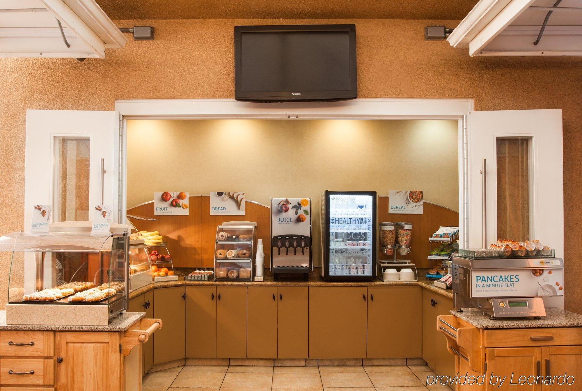 Holiday Inn Express West Los Angeles By Ihg Bagian luar foto