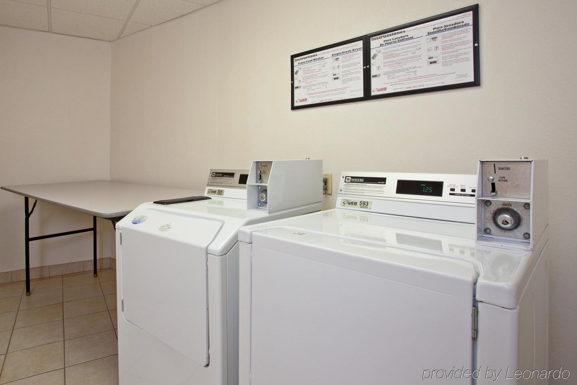 Holiday Inn Express West Los Angeles By Ihg Bagian luar foto