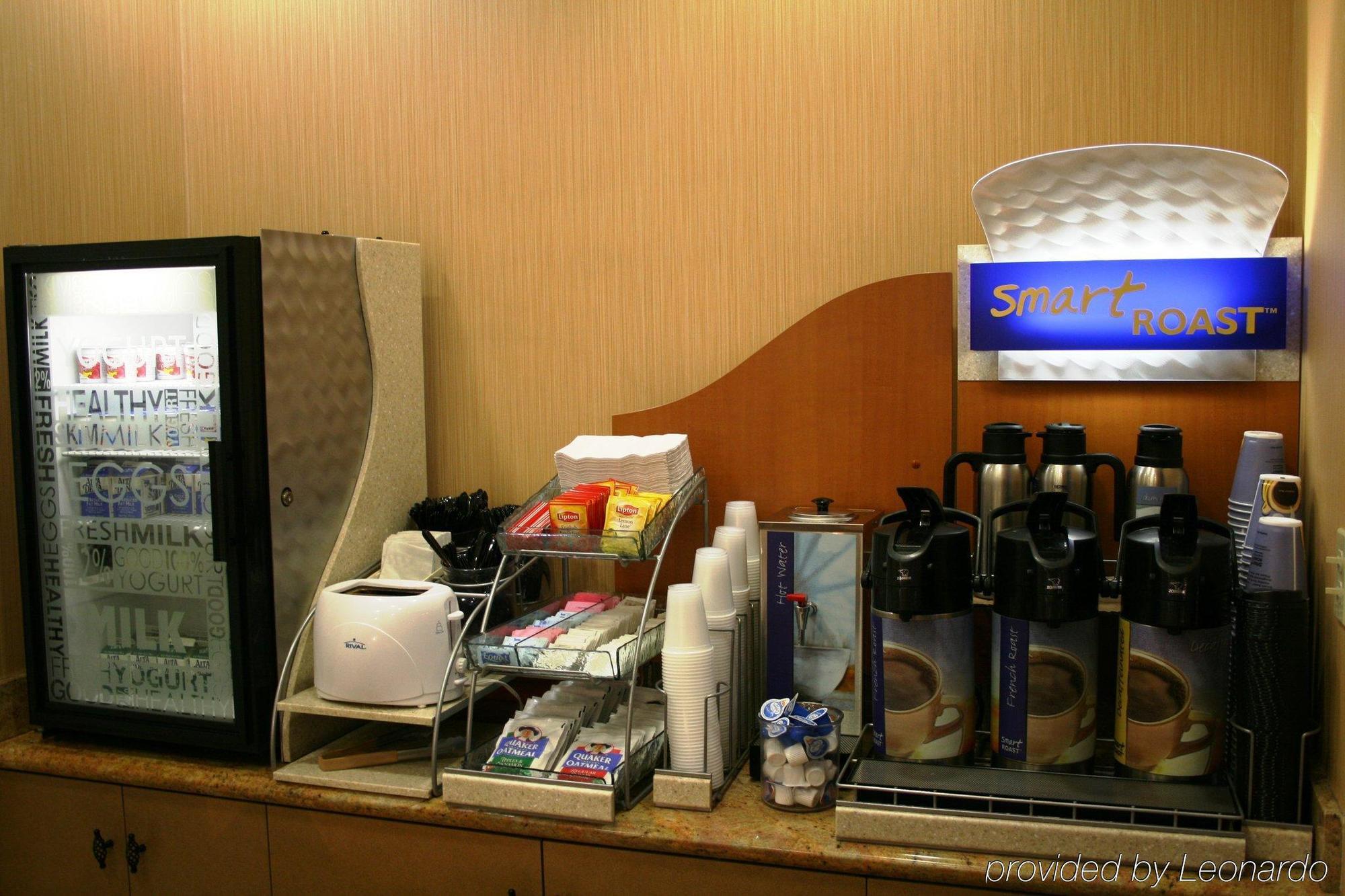 Holiday Inn Express West Los Angeles By Ihg Restoran foto