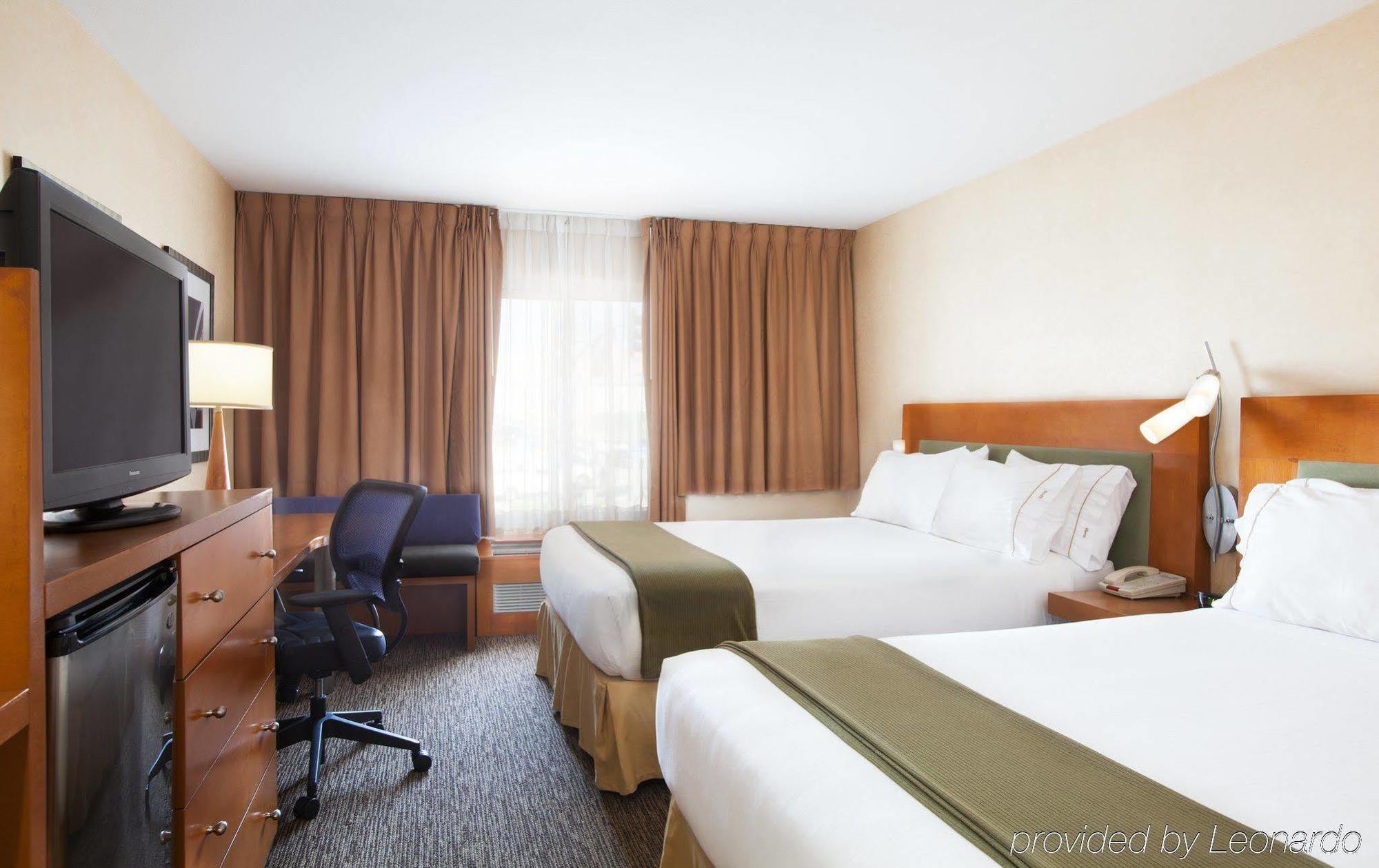 Holiday Inn Express West Los Angeles By Ihg Bagian luar foto