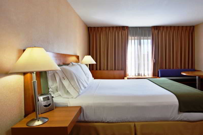 Holiday Inn Express West Los Angeles By Ihg Bagian luar foto