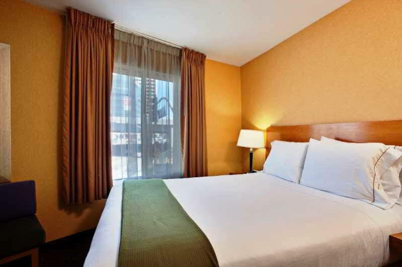 Holiday Inn Express West Los Angeles By Ihg Bagian luar foto