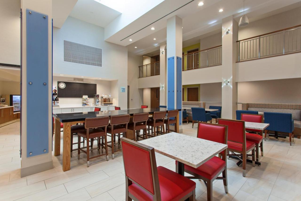 Holiday Inn Express West Los Angeles By Ihg Bagian luar foto
