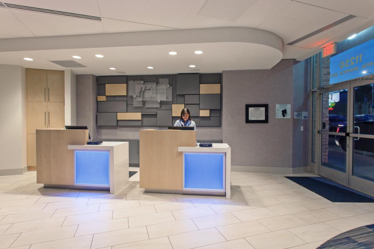 Holiday Inn Express West Los Angeles By Ihg Bagian luar foto